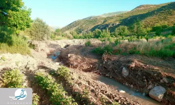 آثار به‌جامانده از سیل روستای کاستان