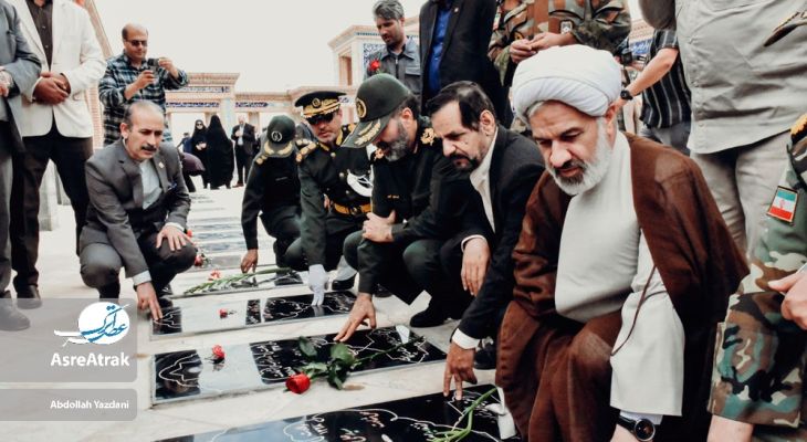 عطرافشانی مزار شهدا در بجنورد
